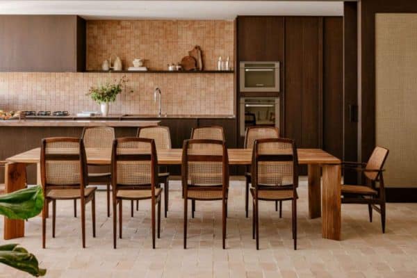 Soft kitchen: a tendência que transforma a cozinha em espaço de convivência
