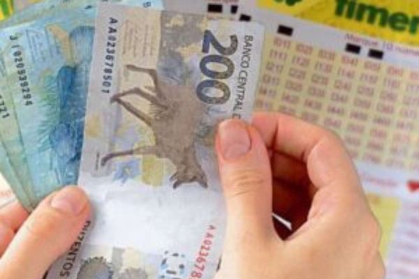 Timemania 2461: duas apostas acertam seis números e recebem R$ 90 mil