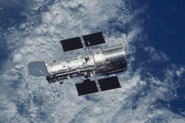 Telescópio da NASA vai cair na Terra e Brasil está na rota possível; veja o que se sabe